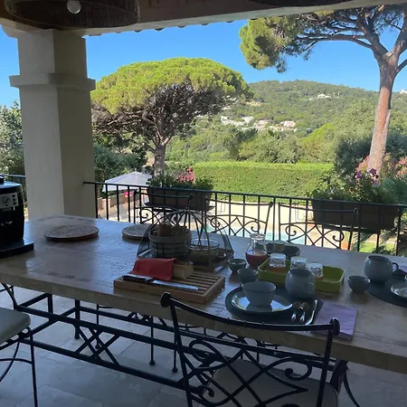 La Beluga Bed and Breakfast 4*
