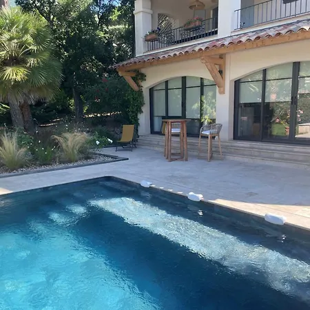 La Beluga 4*