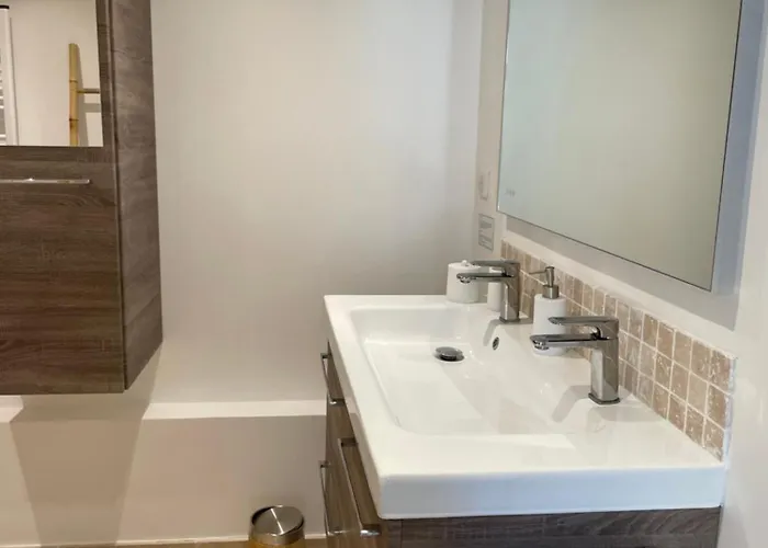 La Beluga Bed and Breakfast 4*