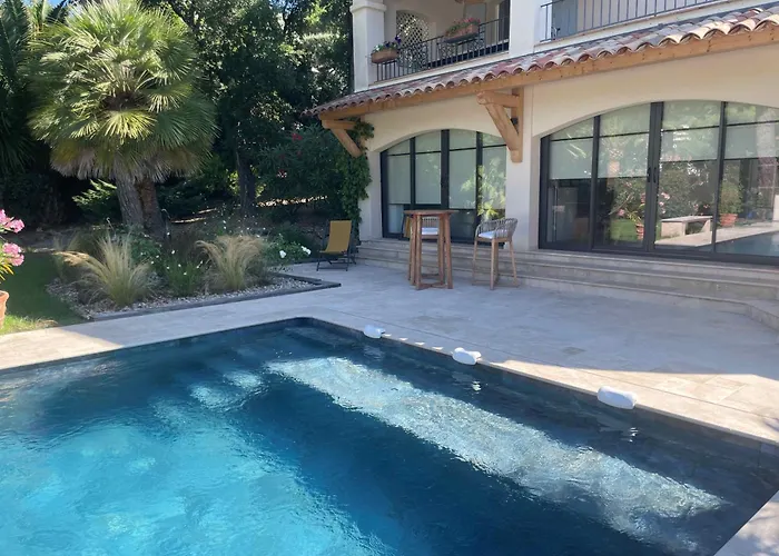 La Beluga 4*